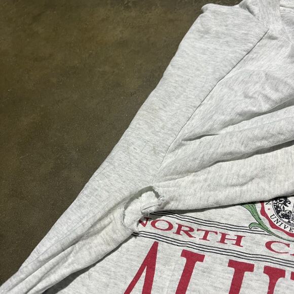 Vintage 90s NC State University Grey Alumni T-Shirt - Picture 3 of 5